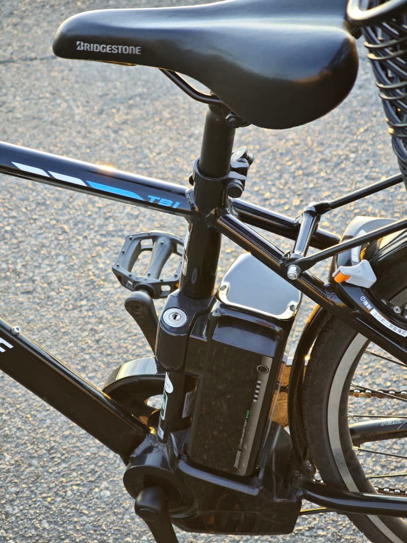 ブリヂストン 電動アシスト自転車 Tb1e 2024年式　訳あり