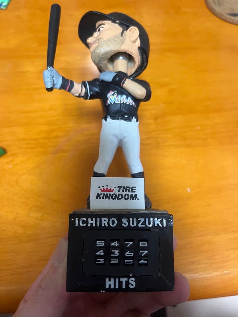 イチロー　2016 MLB ボブルヘッド ヒットメーター付き