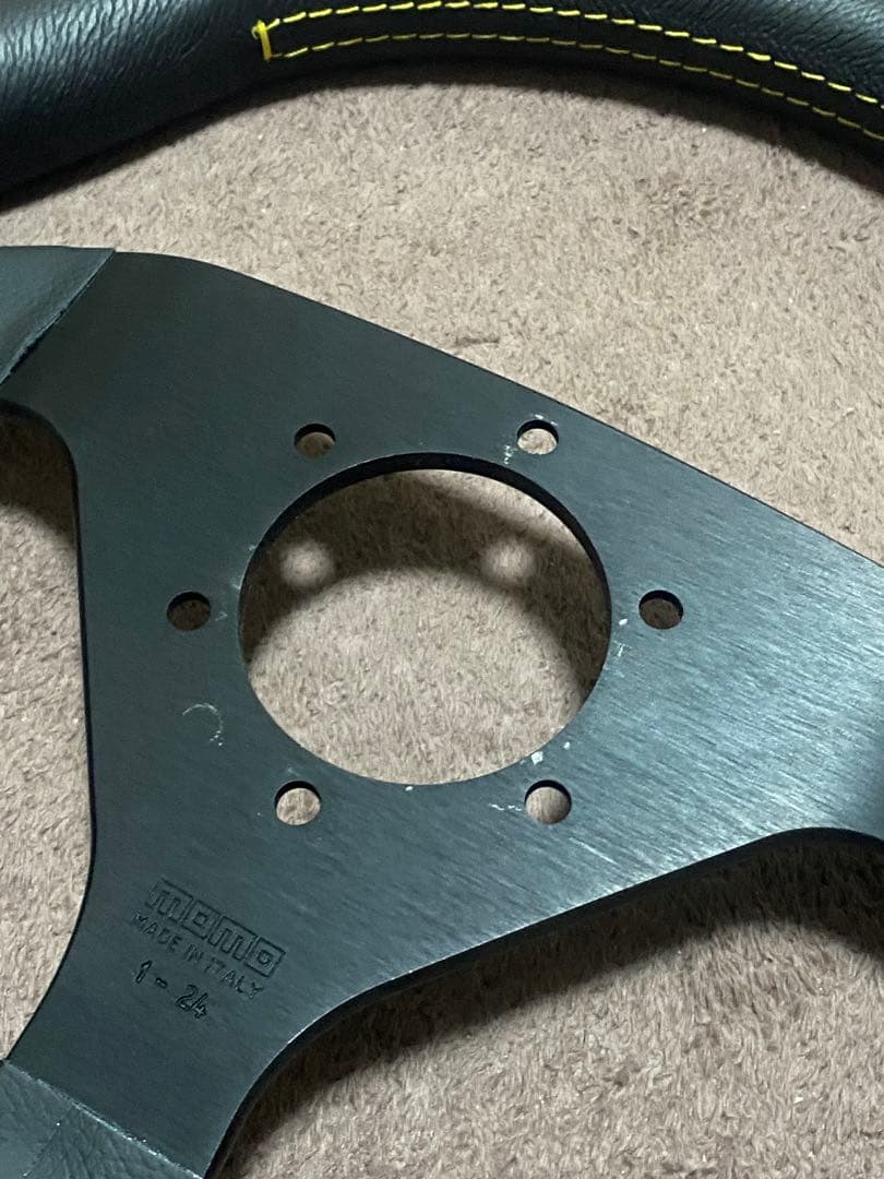 モモ ヴェローチェ 32パイ