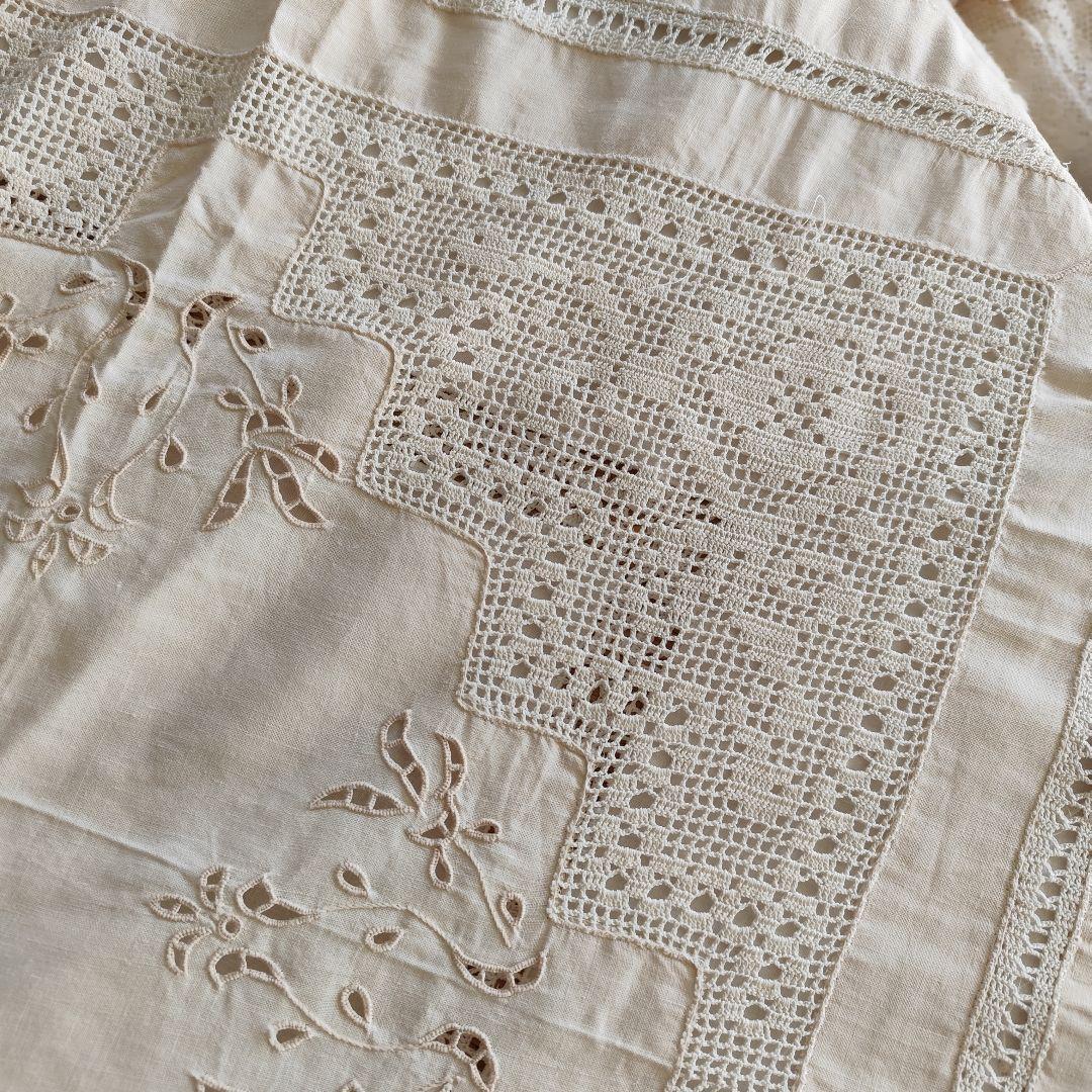 お手仕事　リネン　カットワーク　クロッシェ編みレース　　生成り　フリークロス