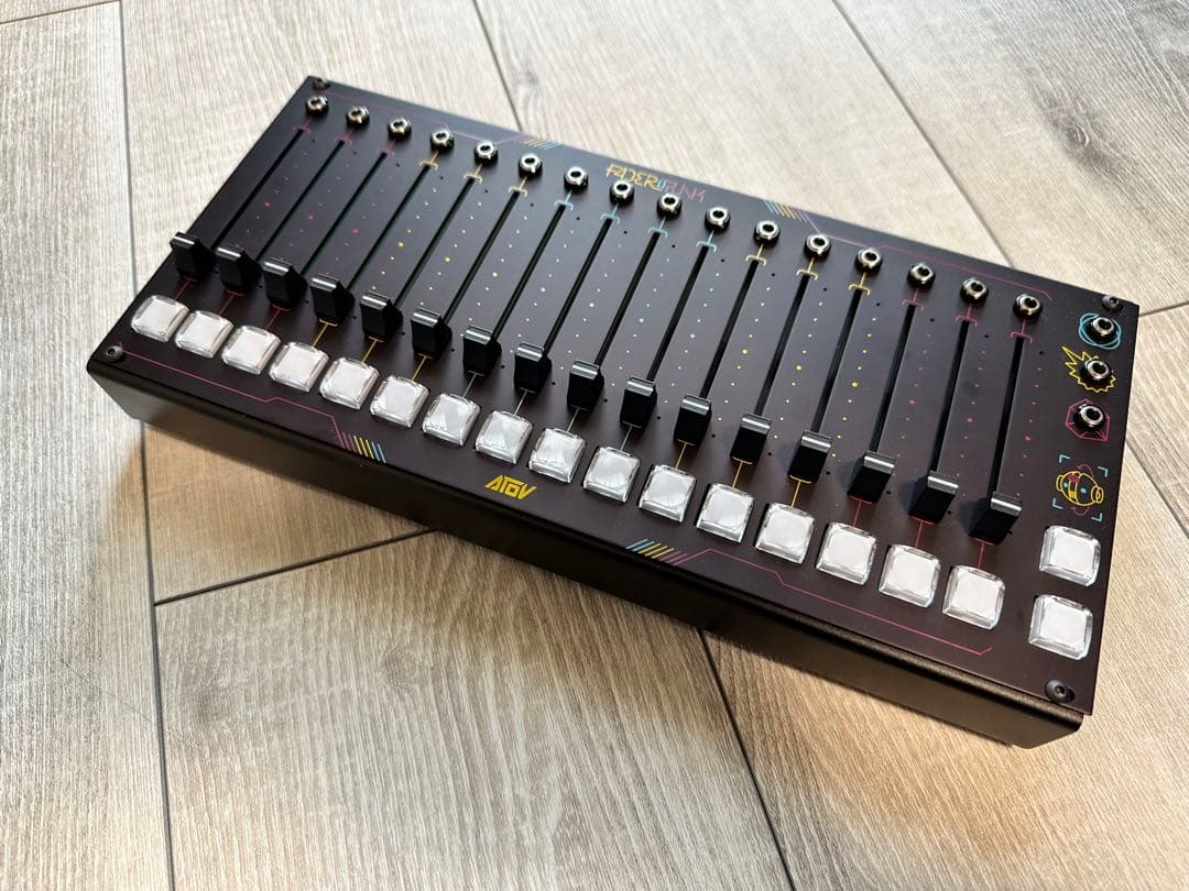 ATOV faderpunk モジュラーシンセ　ユーロラック　シーケンサー