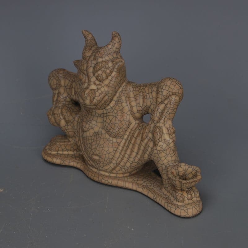 哥窯金糸鉄線神獣熊尊  置物  工芸品  美術品