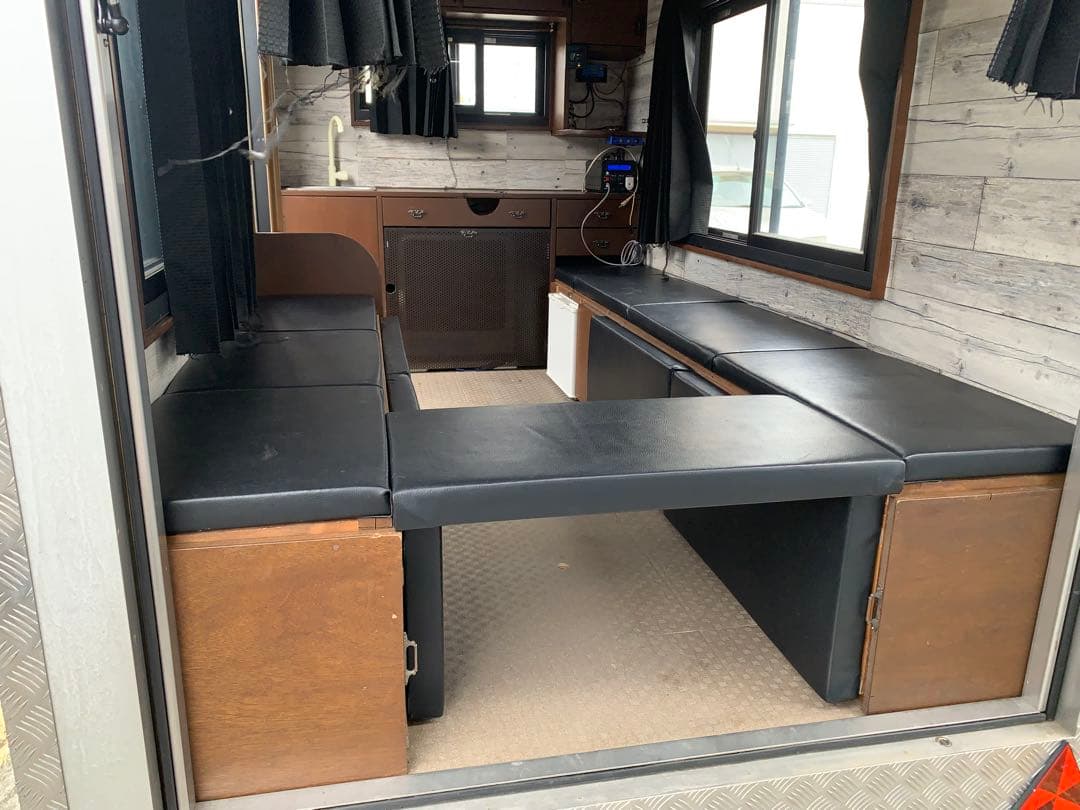 キャンピングシェル　事務所　秘密基地　子供の 勉強部屋などに