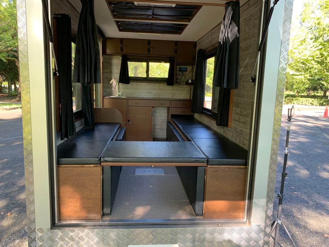 キャンピングシェル　事務所　秘密基地　子供の 勉強部屋などに