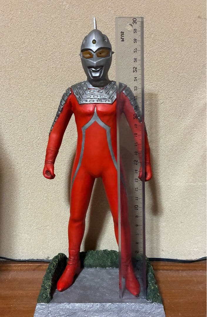 ウルトラマン フィギュア 約30cm