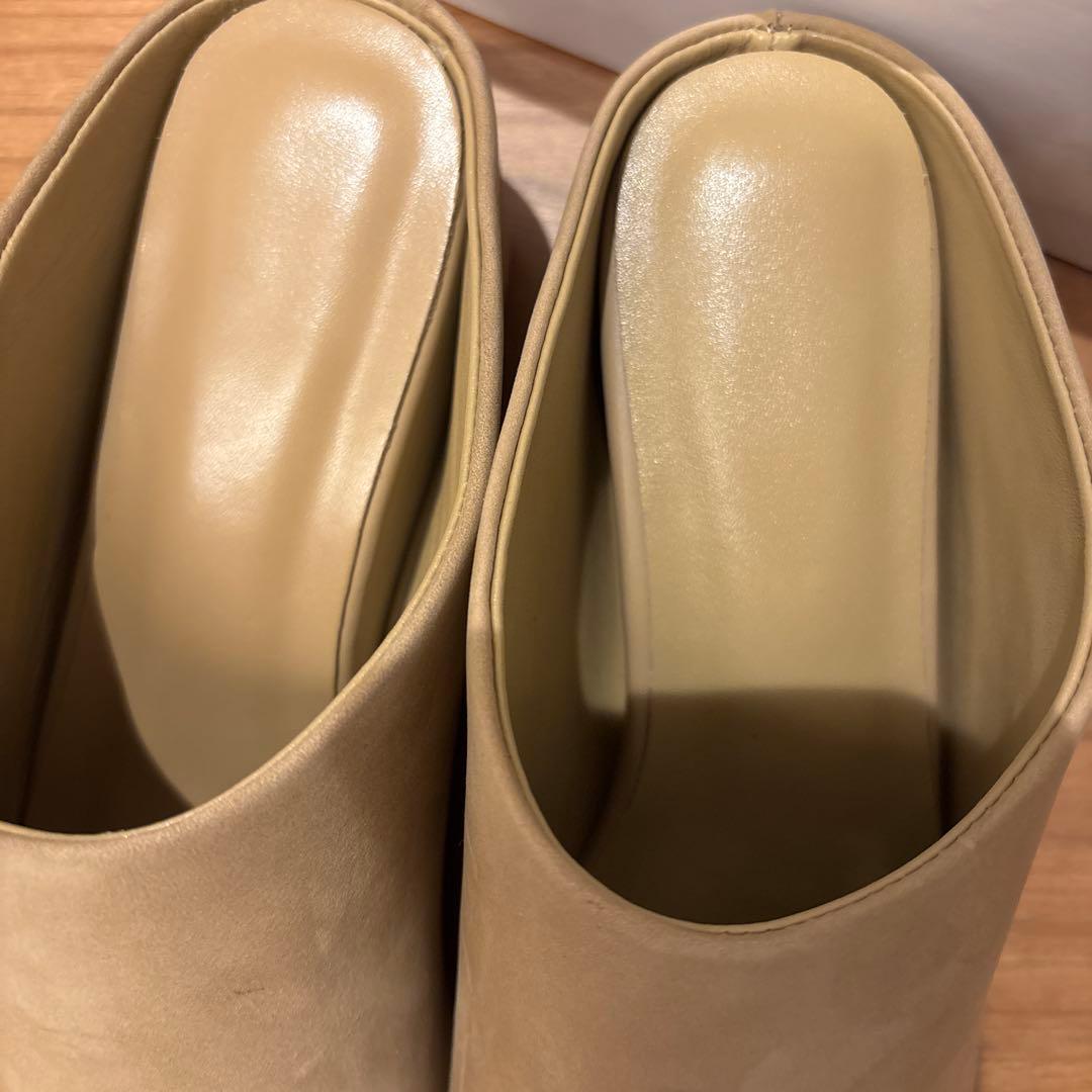 ETRE TOKYO エトレトウキョウ インヒールレザーミュール