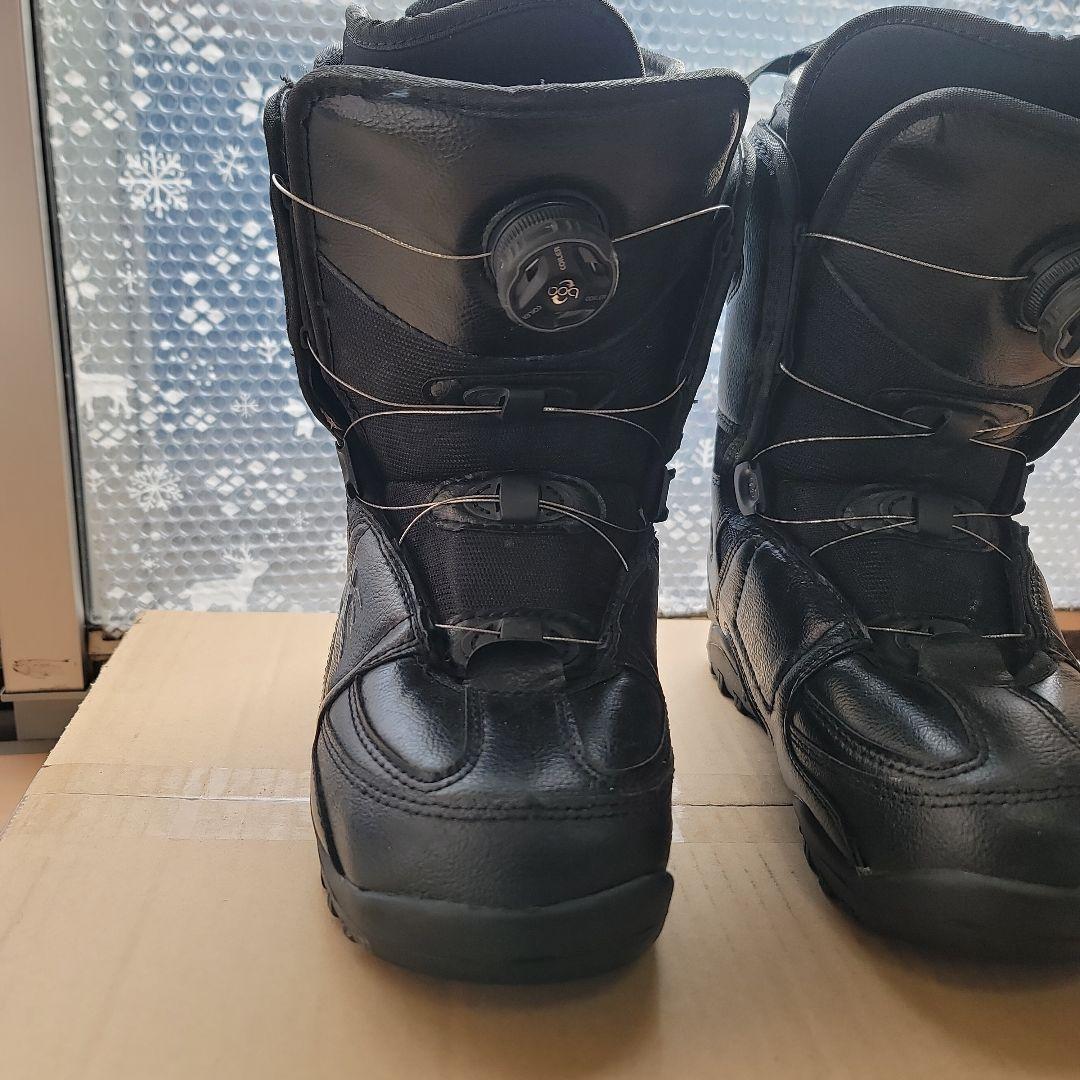 ブラック スノーボードブーツ ダイヤル式25センチ