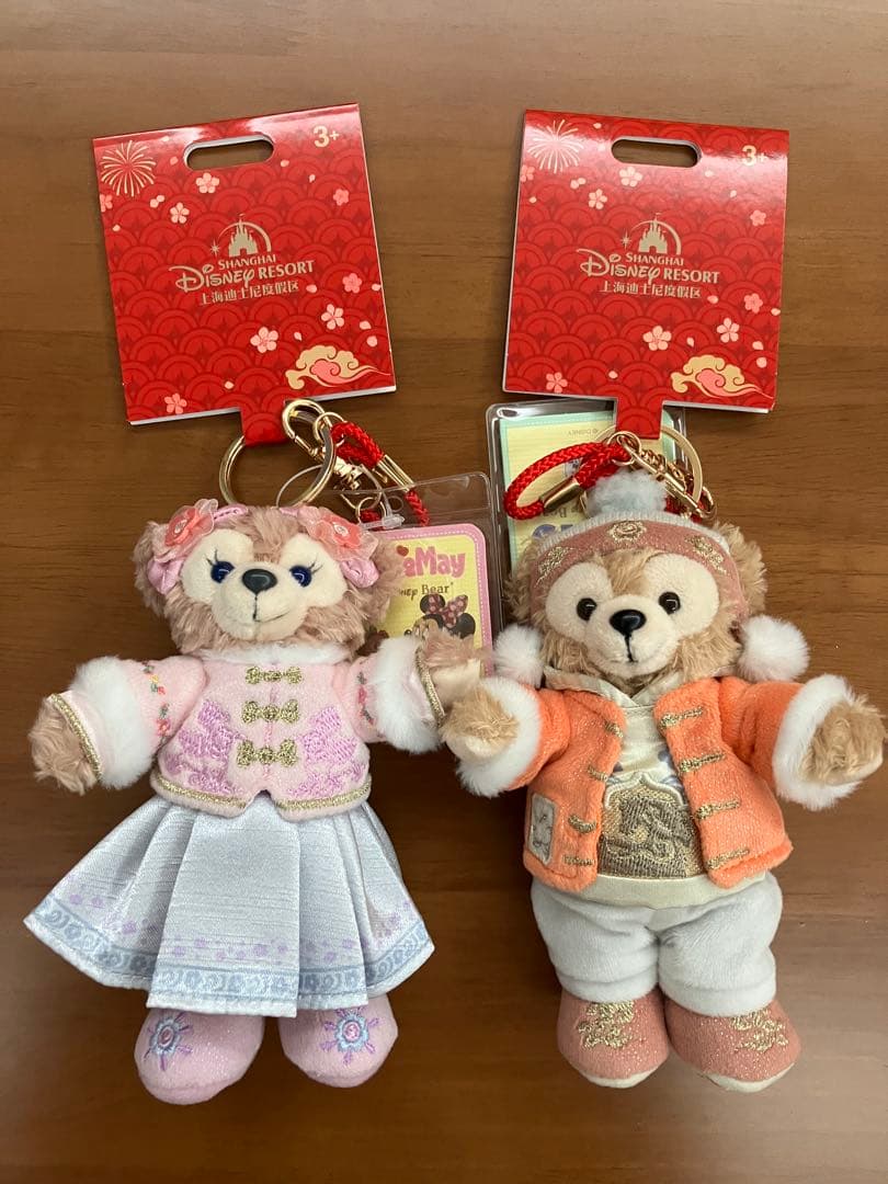 上海ディズニーランド ダッフィー・シェリーメイ ぬいぐるみキーチェーン2体セット