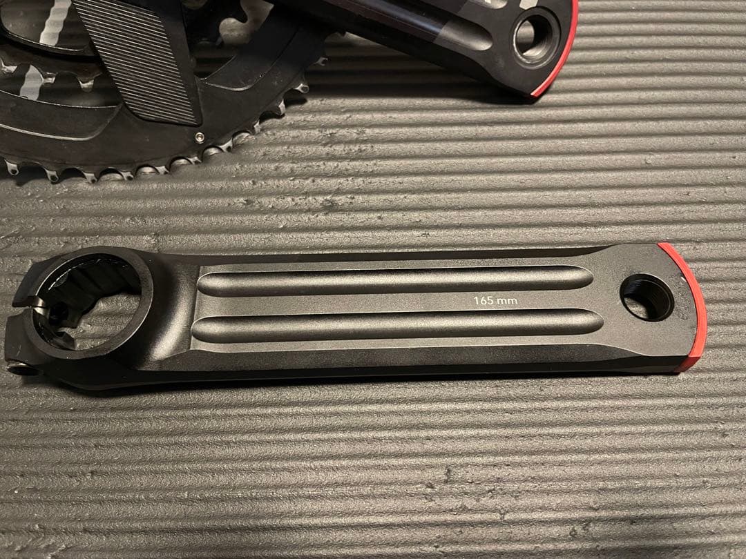 ROTOR 2inPower クランクセット 165mm ボトムブラケット付き