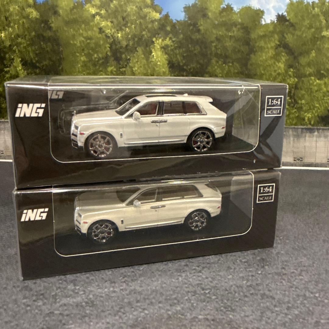 ホワイト SUV ミニカー 2台セット 1:64