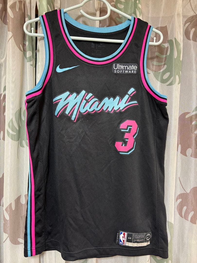 ス*？様 【正規品】Dwyane Wade Miami Vice Nights