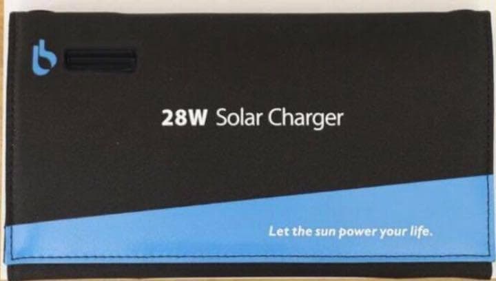 ❤電流チェッカー付❣高効率ソーラーパネルを４枚搭載♪❤28Wソーラーパネル