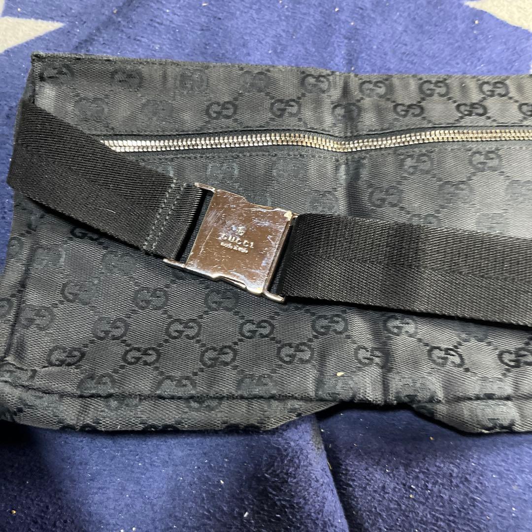 GUCCI ボディバッグ ブラック GGパターン