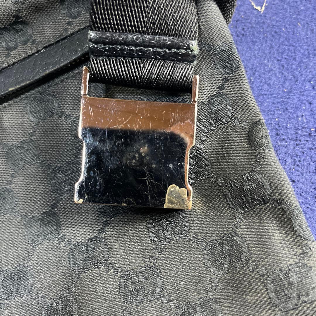 GUCCI ボディバッグ ブラック GGパターン