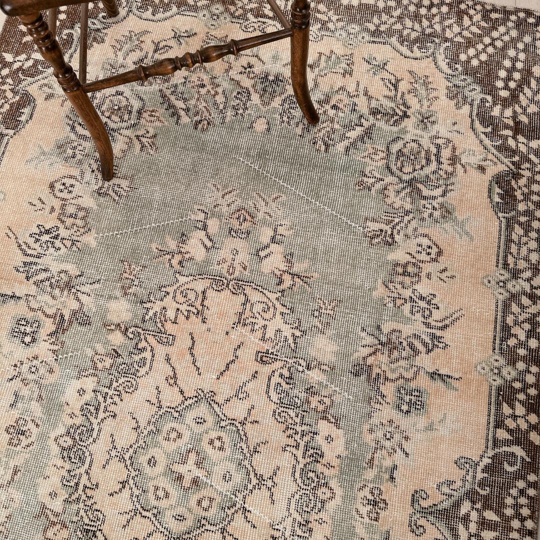 トルコ ヴィンテージラグ A111 定番 ベージュ セージグリーン ブラウン