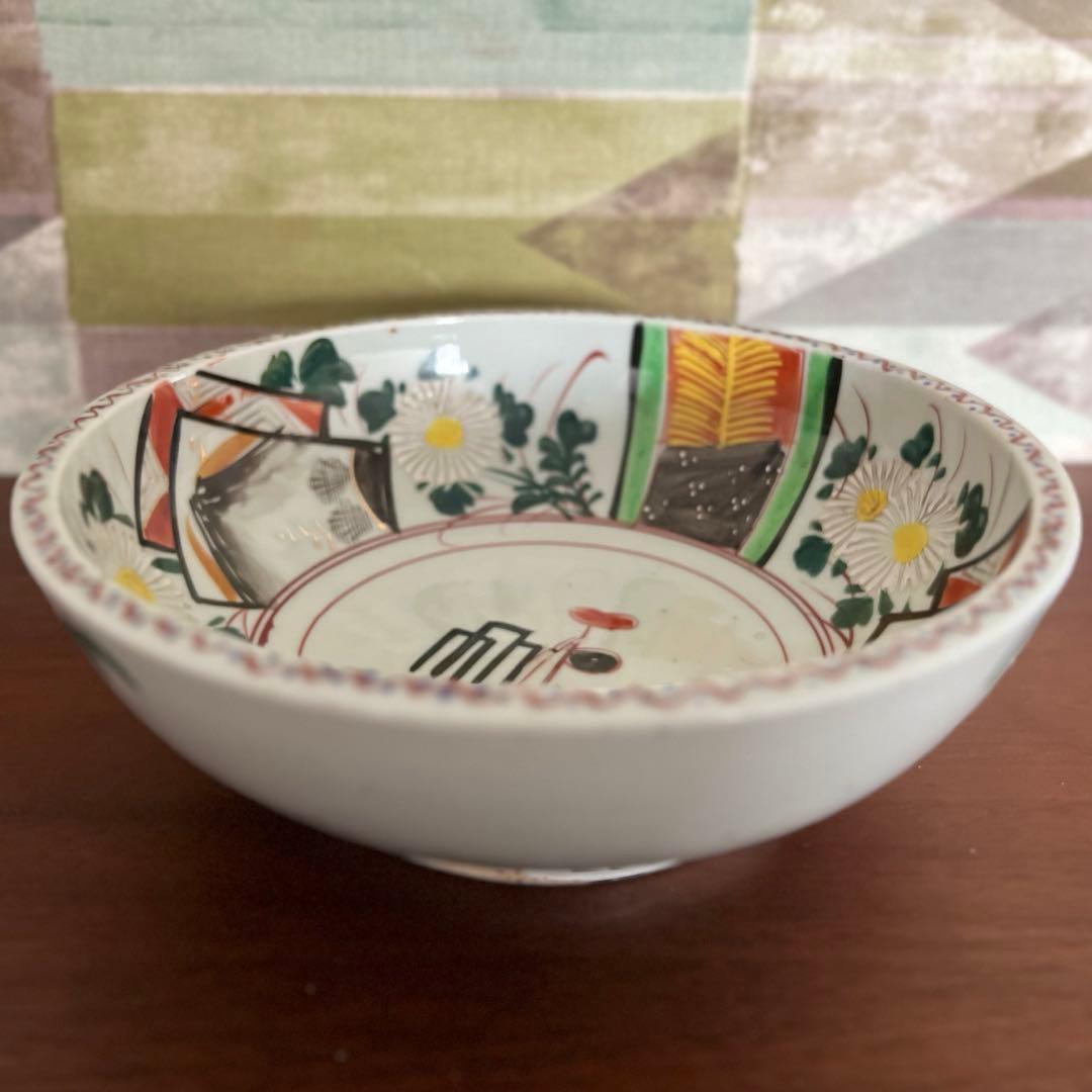 お皿　骨董品　鉢　陶芸品　芸品　工芸品　直径22.5センチ　高さ8センチ