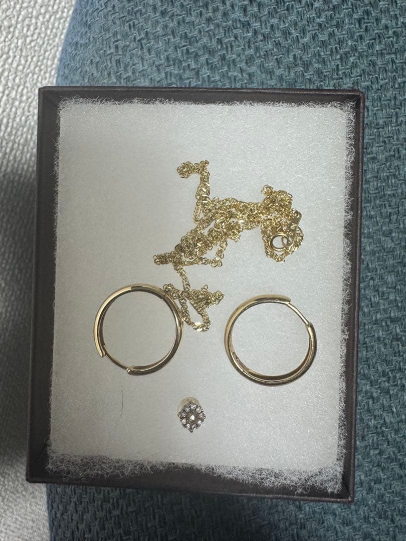 D*★様 avalanche 10kフープピアスとスタッドダイヤピアスセット
