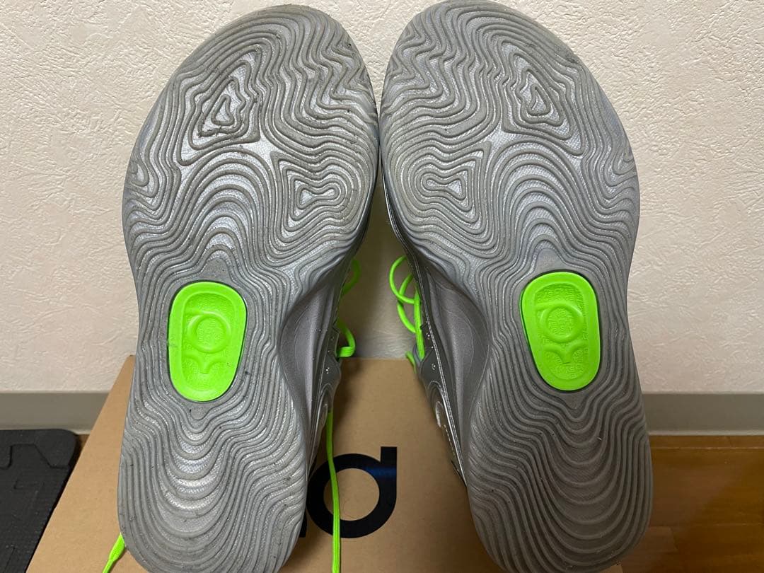 シューズ(男性用) KD18