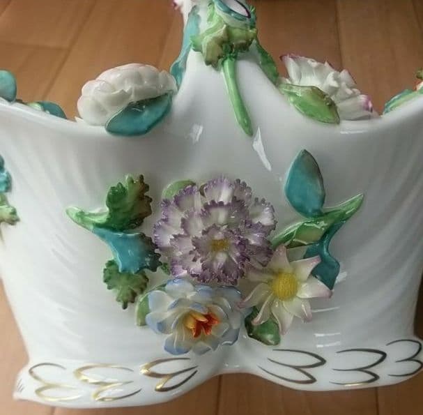 【coalport コールポート】バスケット　花のアップリケ✾優しい色合い