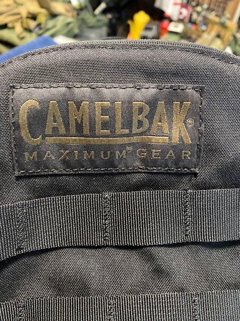 お*か様 米軍　 CAMELBAK ブラックバックパック ハイドレーション付き