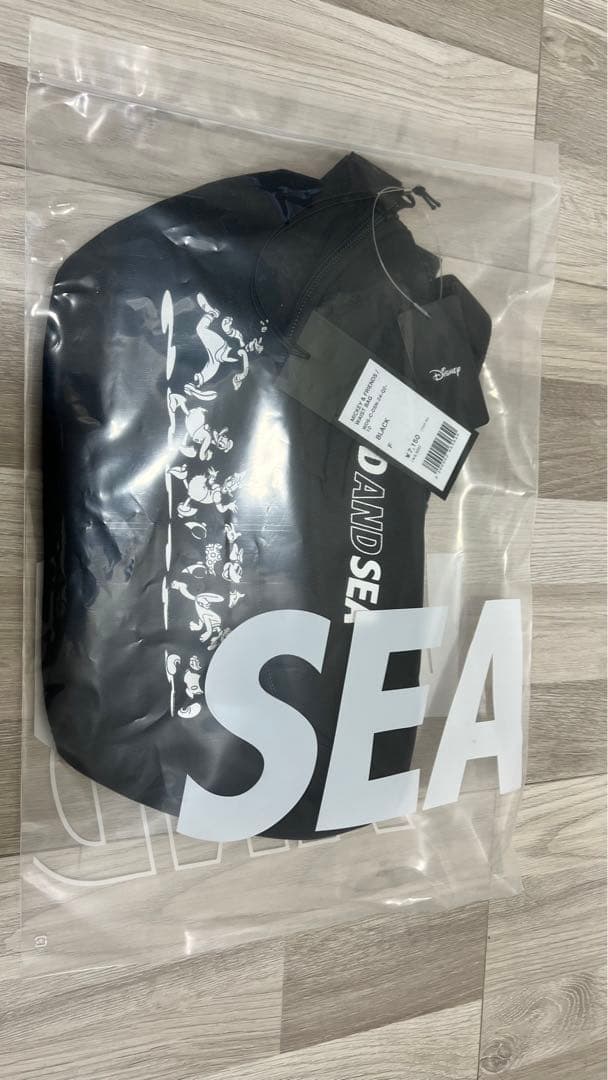 WIND AND SEA(ウィンダンシー) ミッキーフレンズ ショルダーバック
