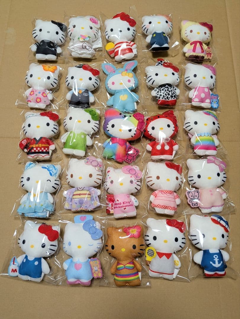 ハローキティ 50周年 マック ハッピーセット 50種コンプセット