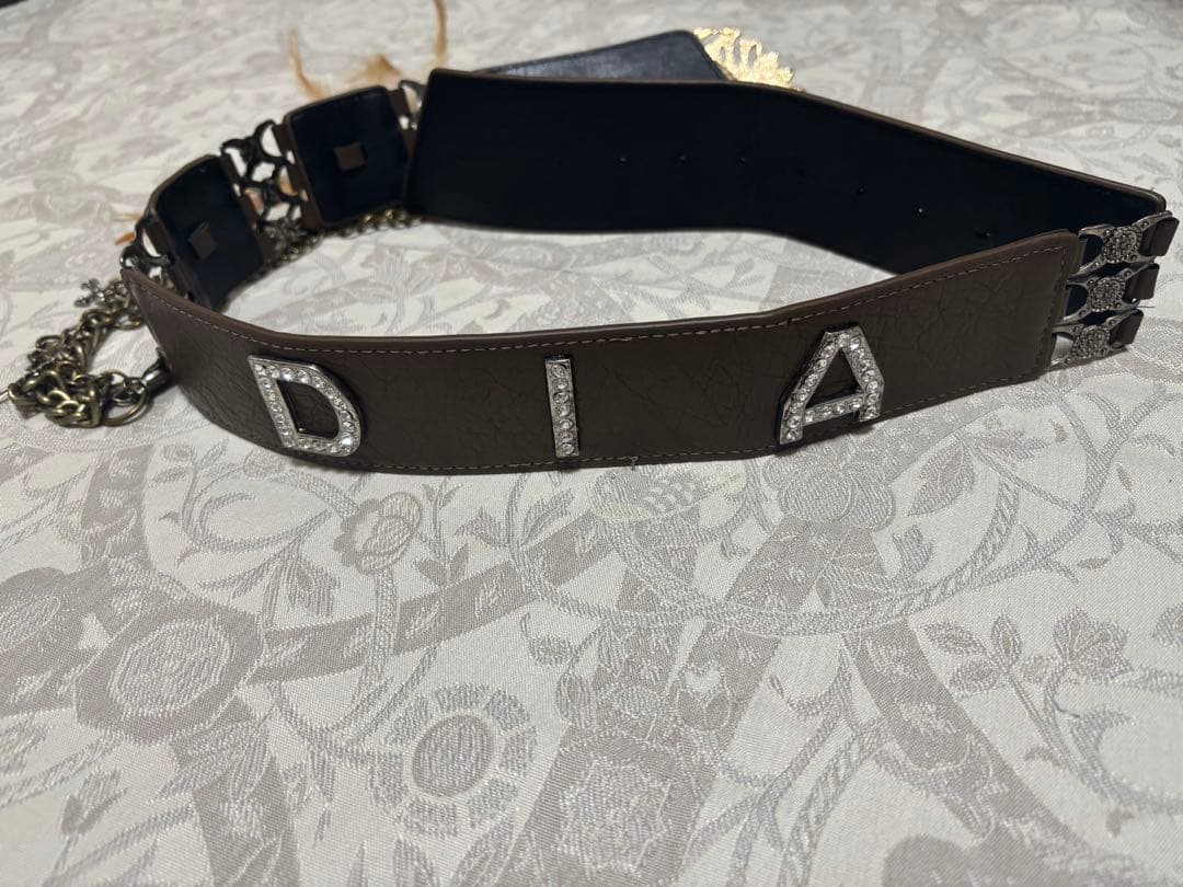 d.i.a. ダイア　クラウンバックルフェザーベルト　ブラウン　平成ギャル