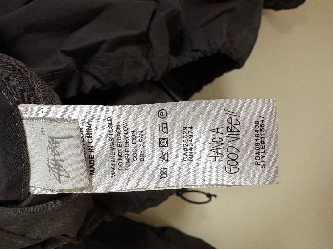 Stussy ブラック ナイロンジャケット L