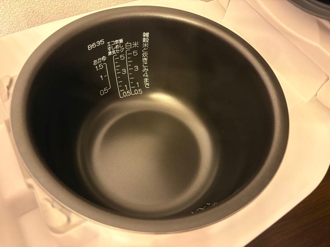 最終値下【1度のみ使用】象印 炊飯器 NW-YA10 ホワイト