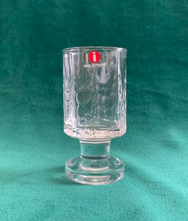 イッタラのワイン・リキュールグラス