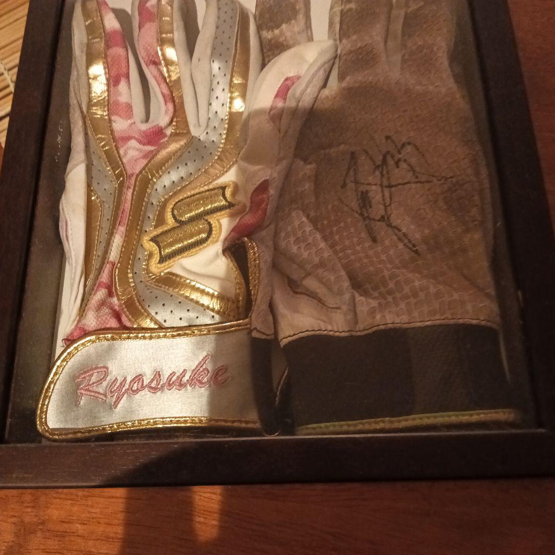 広島カープ 菊池選手実使用バッティンググローブ