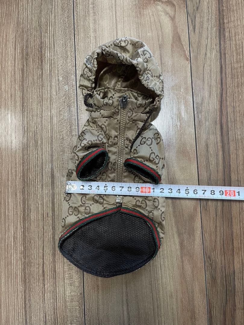 GUCCI ワンちゃんの服(XS)