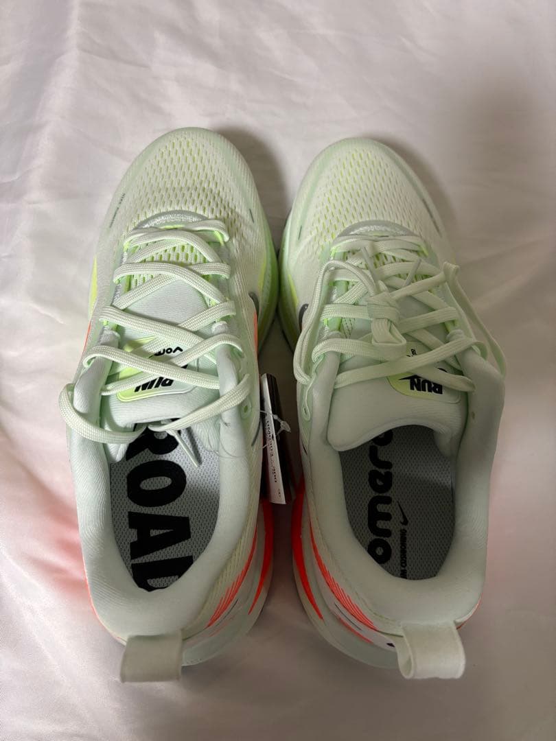 送料込み！新品未使用！NIKE ボメロ18 サイズ26cm