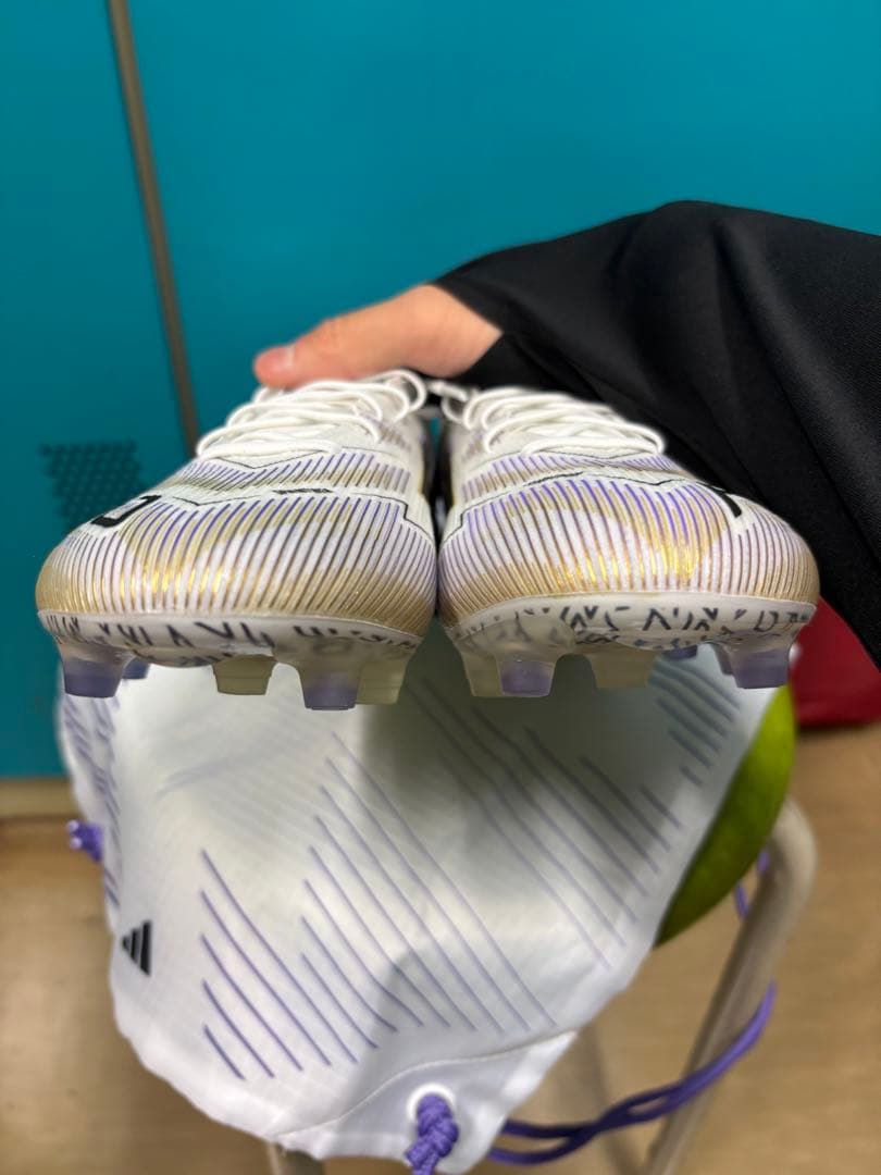 最終価格！！F50 エリート AG