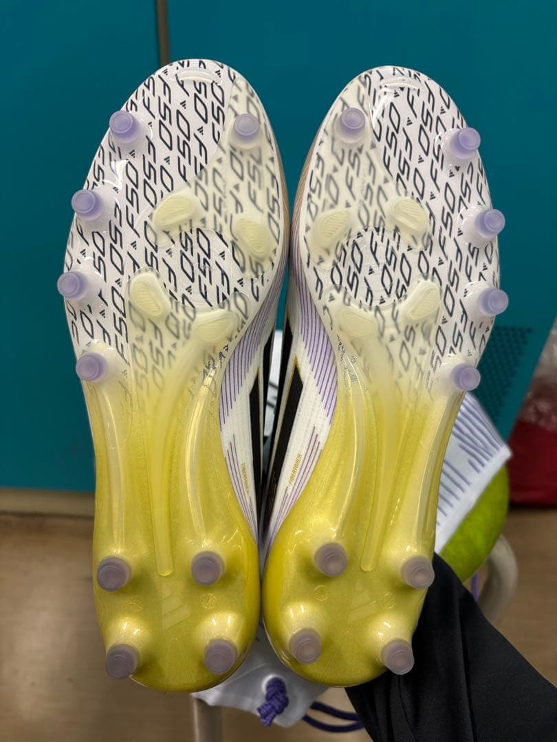 最終価格！！F50 エリート AG