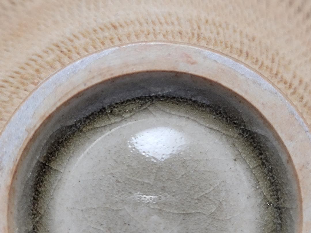 青磁 陰刻 花紋 茶杯 宋元時代 幅約10.2cm