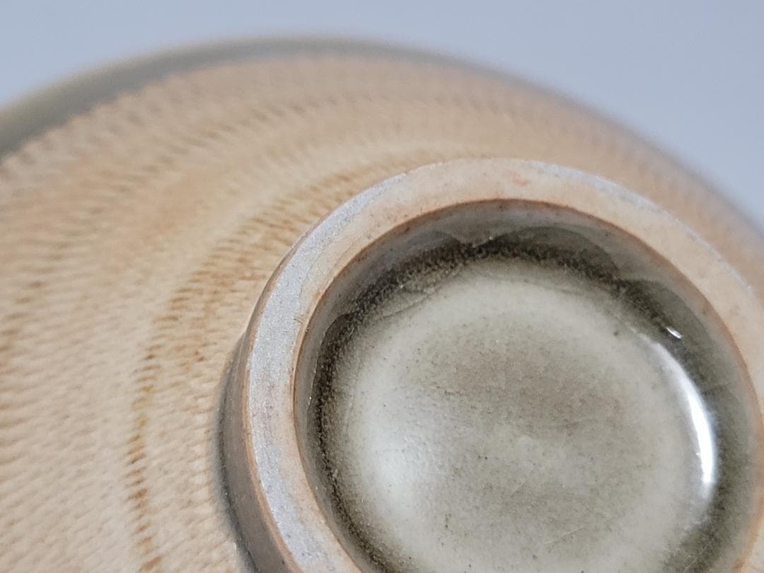 青磁 陰刻 花紋 茶杯 宋元時代 幅約10.2cm