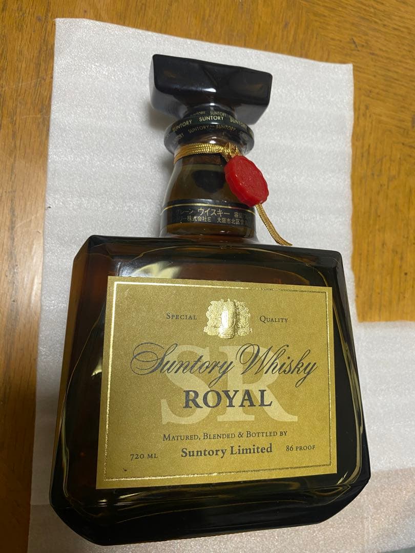 サントリーウイスキー ロイヤル 220ml 86 proof