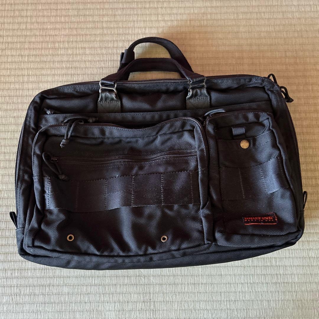 BRIEFING A4ライナー