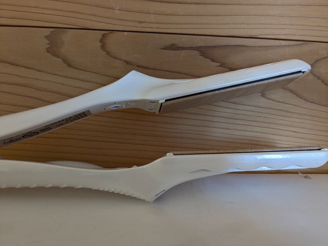 絹女 KINUJO ストレートヘアアイロン LM-125