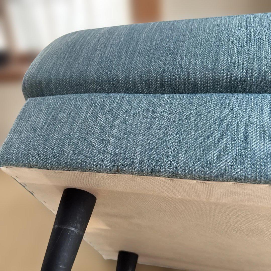 ニトリ　スツール　オットマン　ターコイズブルー色