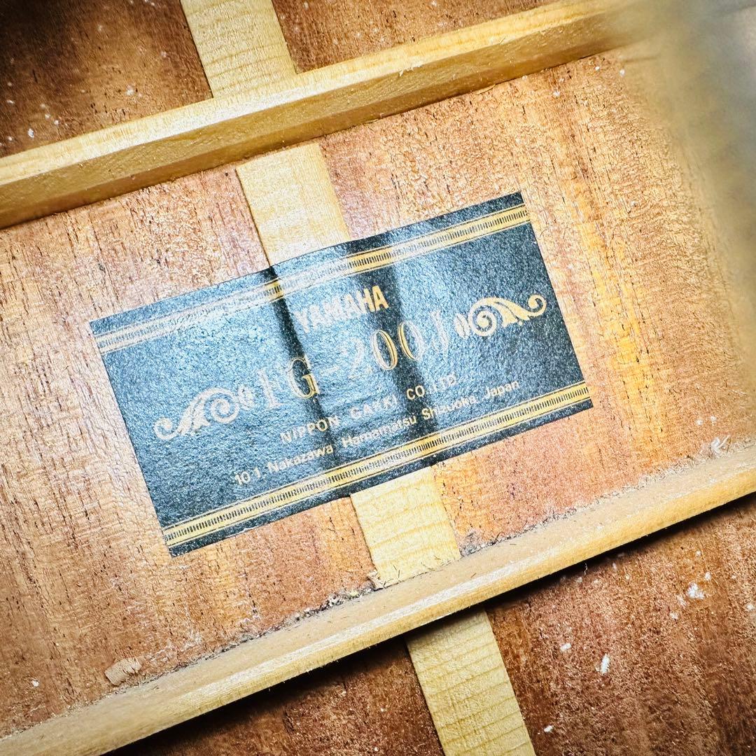 YAMAHA 黒ラベル アコースティックギター　FG-200J