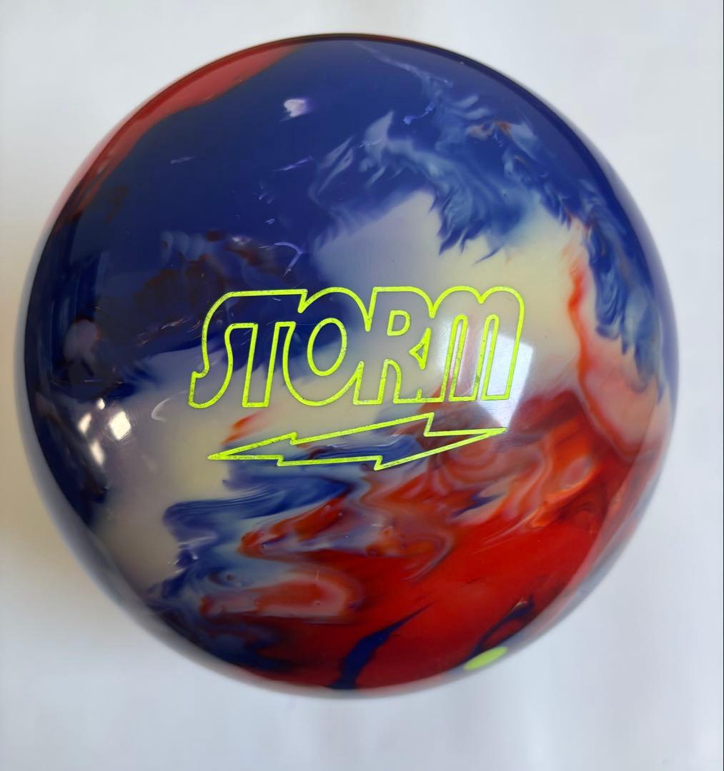 ワイルドアブソリュート ボウリングボール 15ポンド