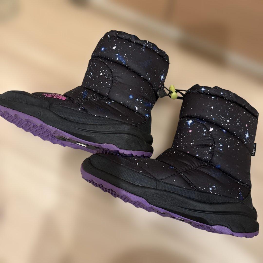 xgirl　THE NORTH FACE 宇宙柄ブーツ 女性用