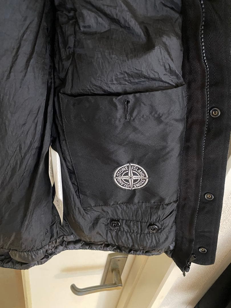 STONE  ブラック ダウンベスト　ガーメントダイ