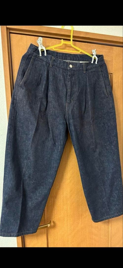 グラフペーパー　タックワイドデニム