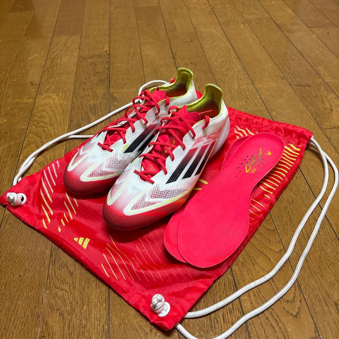 adidas F50 FG サッカーシューズ ホワイト/レッド