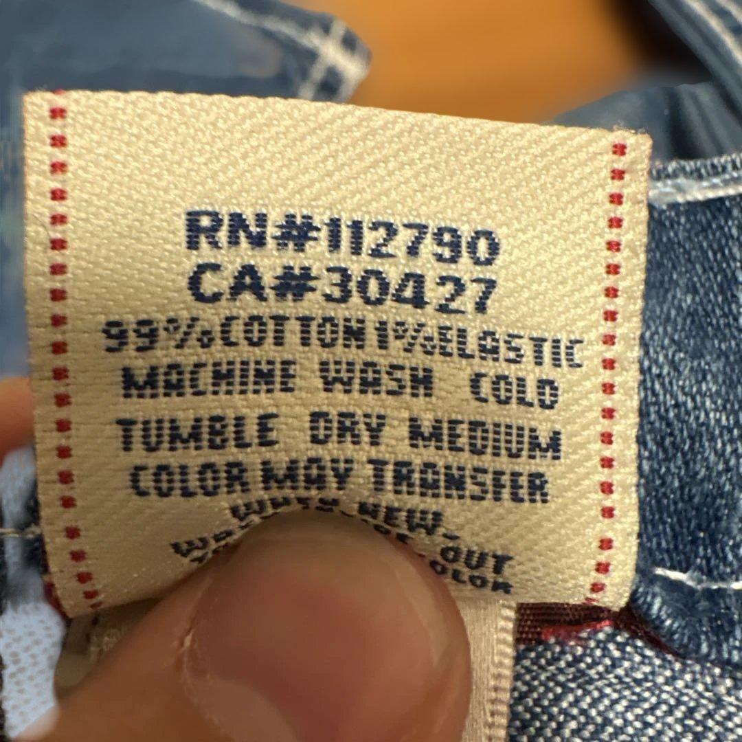 TRUE RELIGION ストレートブルーデニムBIG T 白ステッチ　正規品