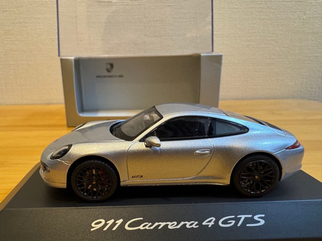 【Schuco】※難あり Porsche 911Carrera 4 GTS