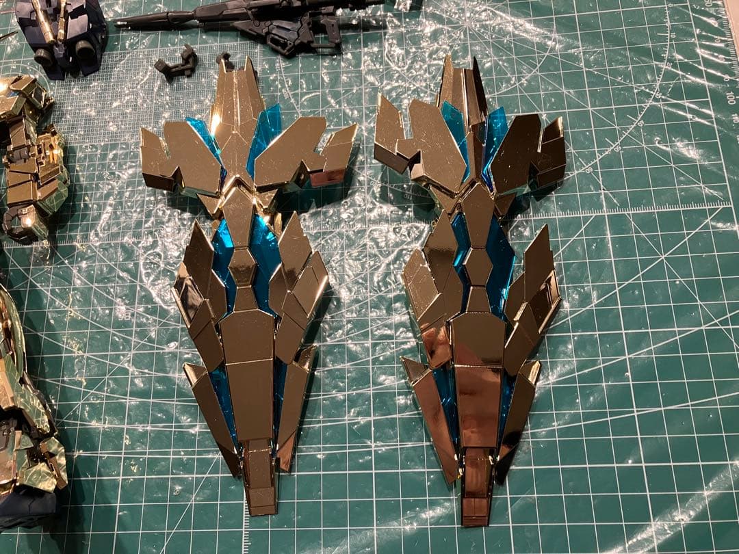 MG ユニコーンガンダム3号機　フェネクス